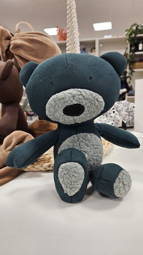 LAIMES LĀCIS- emerald zaļš